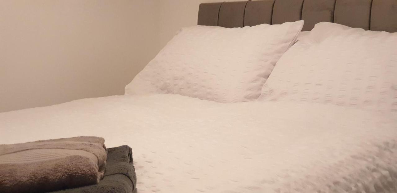 Comfort Stay Rooms Brighton Bagian luar foto